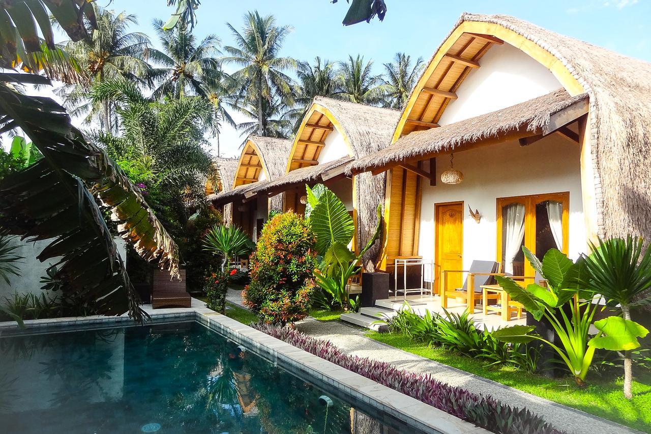 Teras Lombok Bungalow Senggigi Bagian luar foto