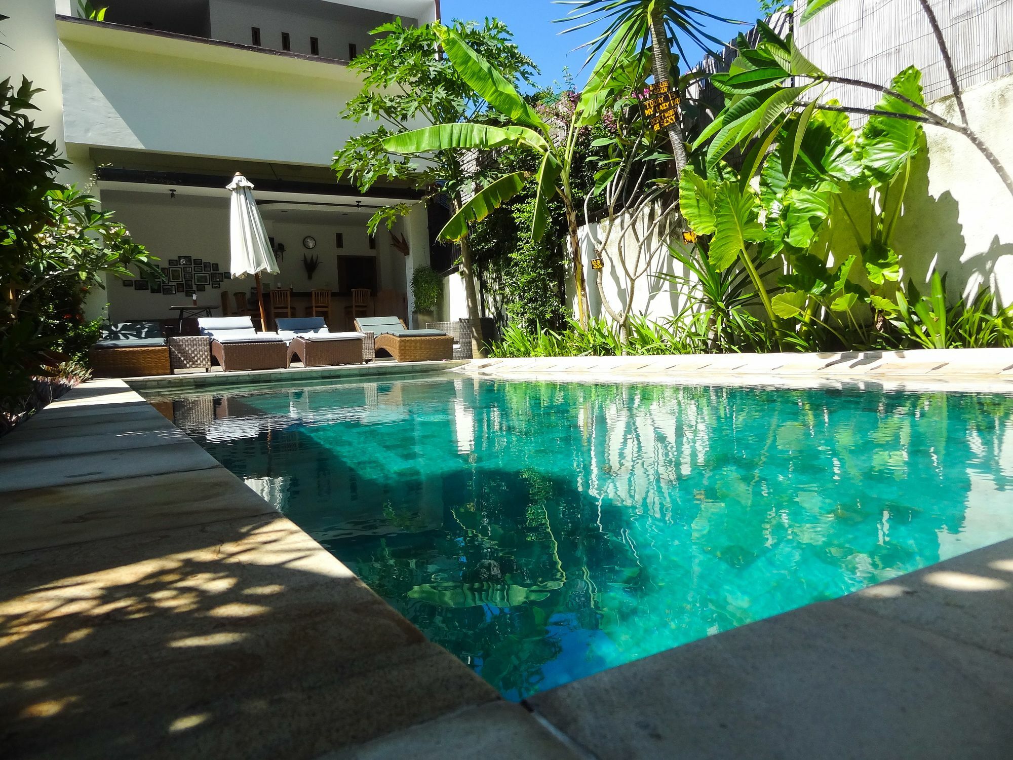 Teras Lombok Bungalow Senggigi Bagian luar foto